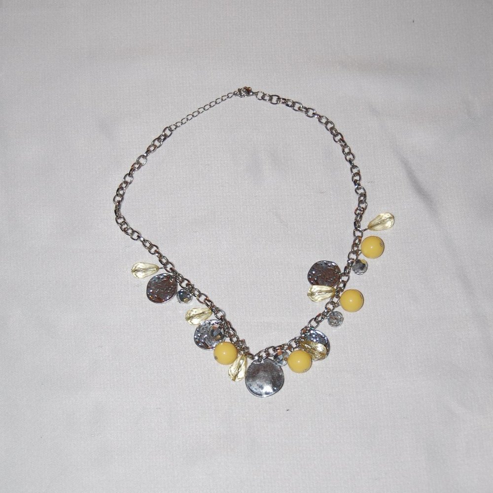 Yellow /Clear/Silver Tone Bead Necklace - 1" Center Circle Medallion   10" Long